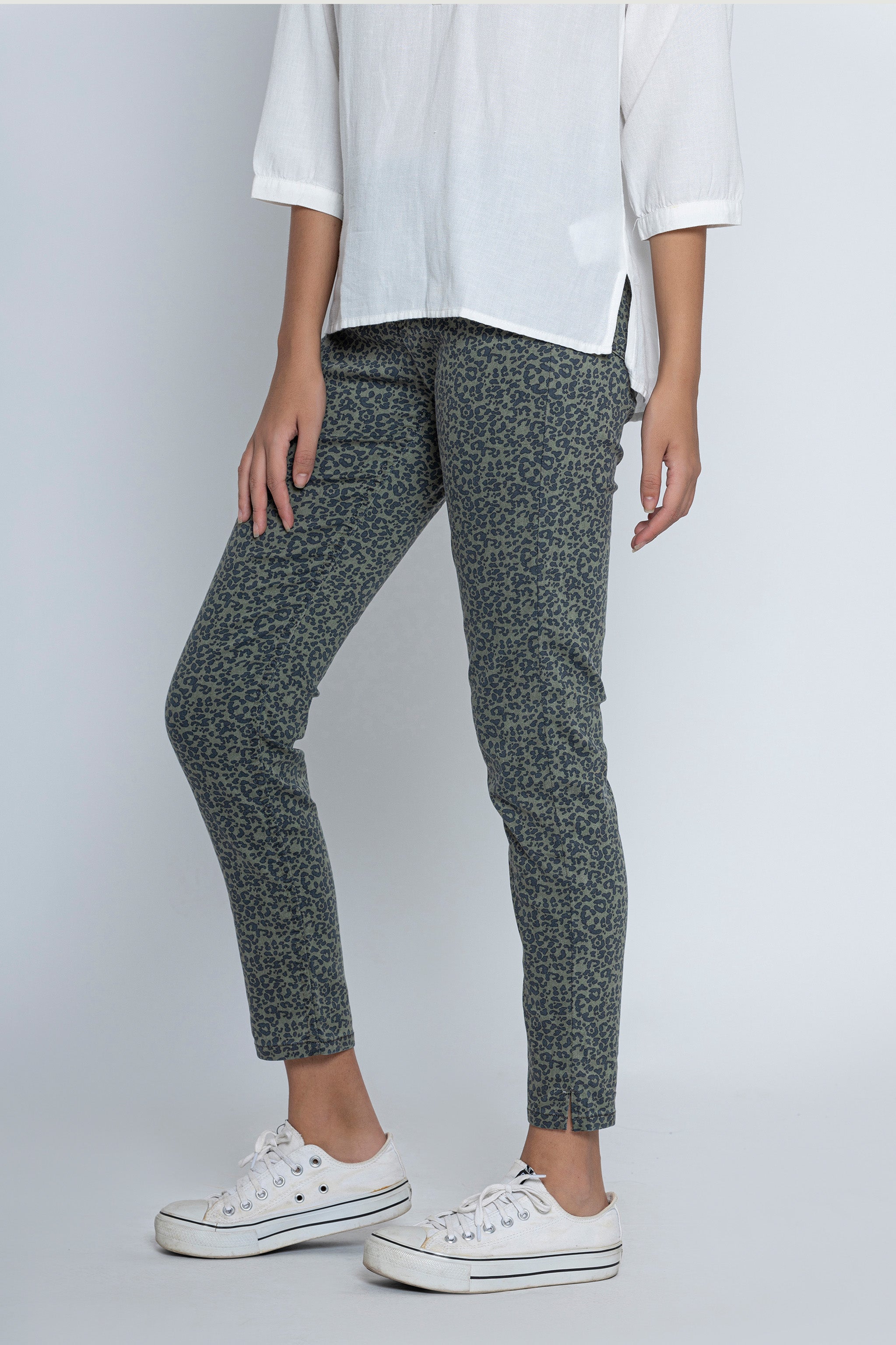 Military Green Printed 7/8 Pants