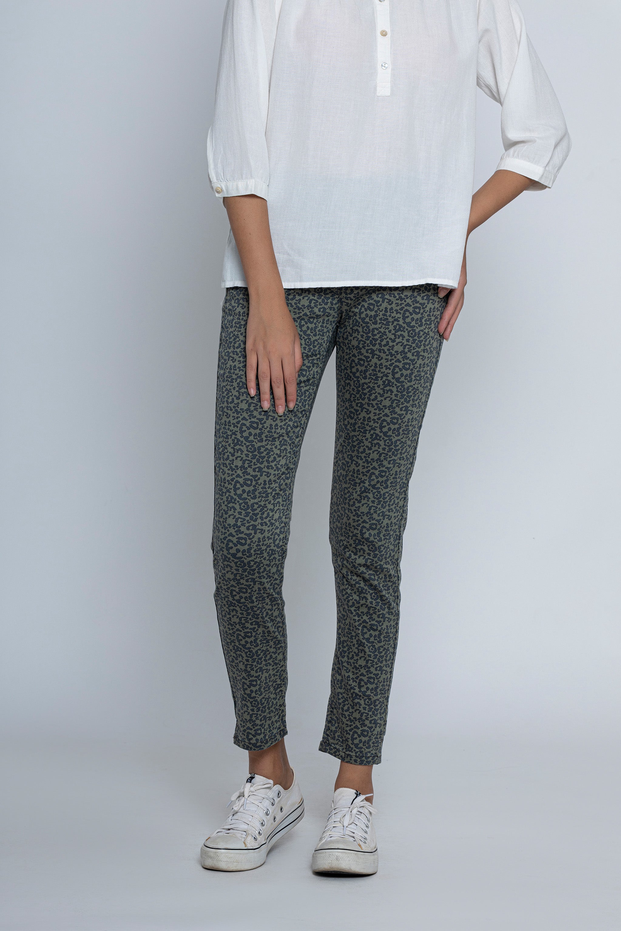 Military Green Printed 7/8 Pants