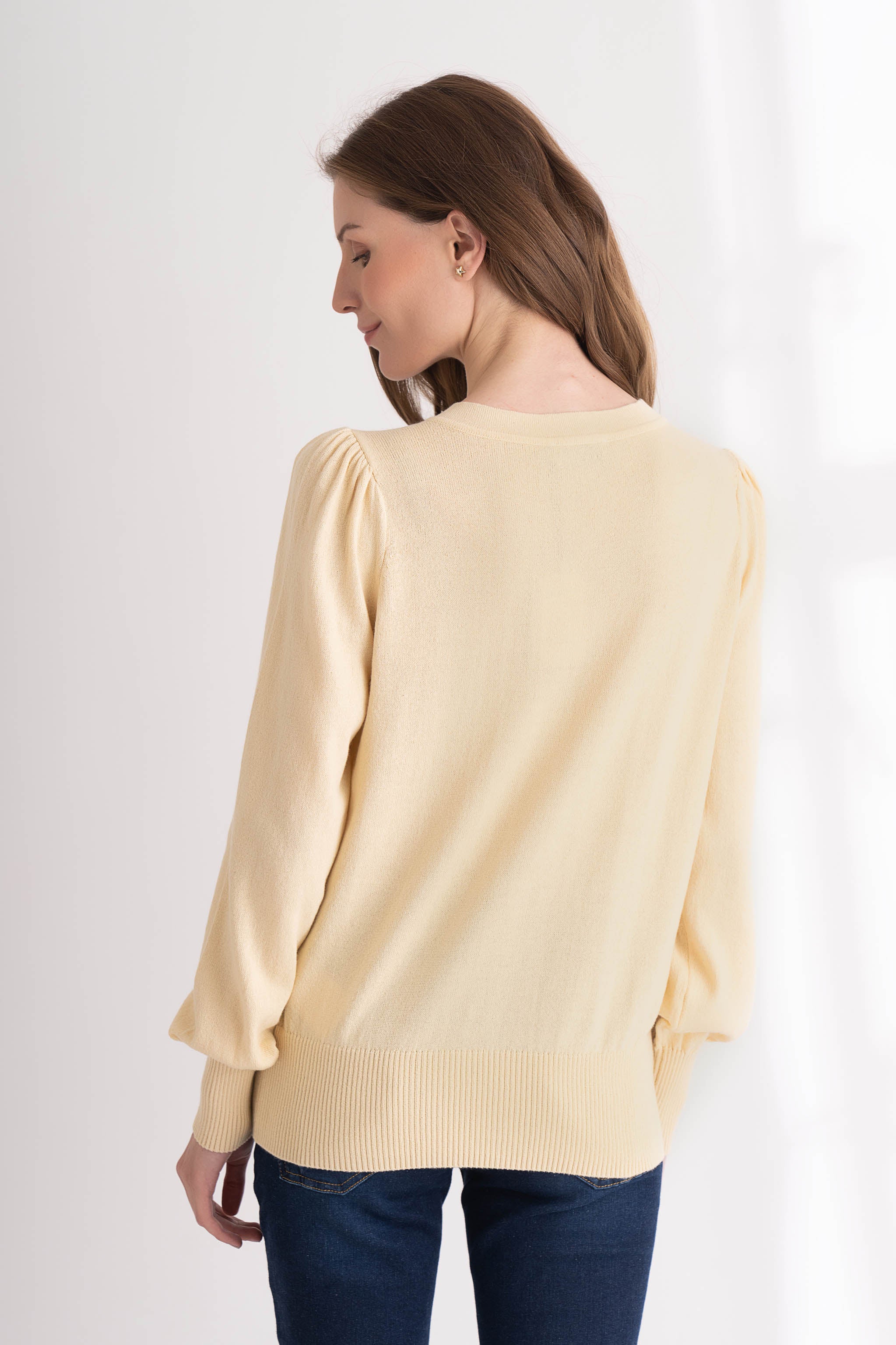 Banana Crepe Buttoned Cardigan Light