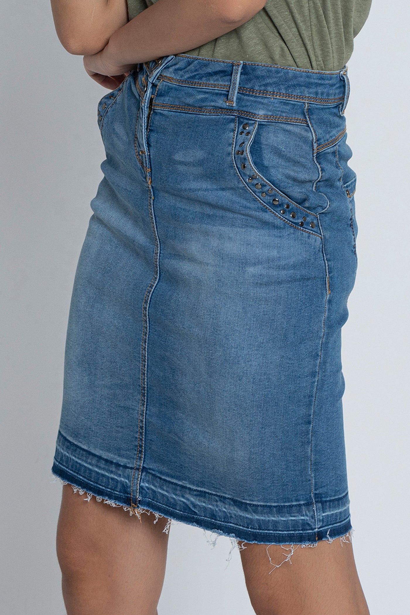 Buy BuyNewTrend Light Blue Knee Length Women Denim Skirt | skirt for women  | skirt for women Online at Best Prices in India - JioMart.