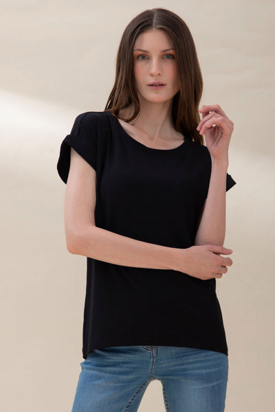 Black T-shirt with cap sleeve
